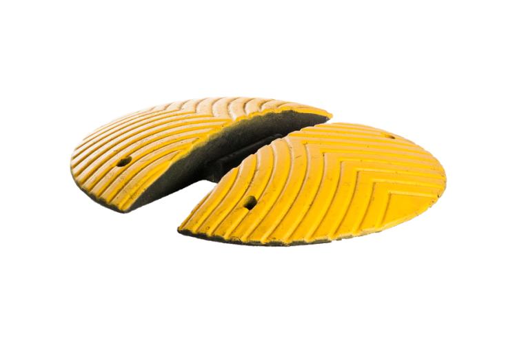 Próg podrzutowy SLOWLY 7 zakończenie żółte 50x25x7cm bezpieczne wykończenie krawędzi progu 7 cm.