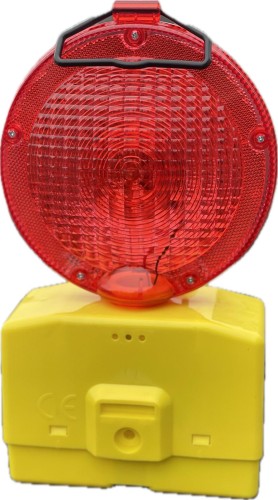Lampa ostrzegawcza drogowa zmierzchowa czerwona diodowa lampa zabezpieczająca o intensywnym czerwonym świetle ostrzegawczym.