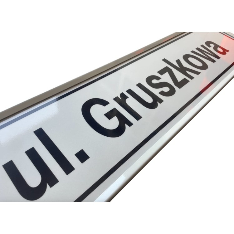 Tablica ulicowa sim dwustronna 970x214 mm premium wielkoformatowy panel informacyjny sim zapewniający doskonałą widoczność nazw ulic.
