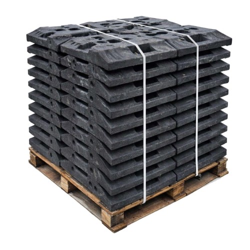Podstawa drogowa 15kg p010 pvc - 40szt paleta stabilne bazy z recyklingu o optymalnej wadze, niezbędne do bezpiecznego ustawiania oznakowania tymczasowego.